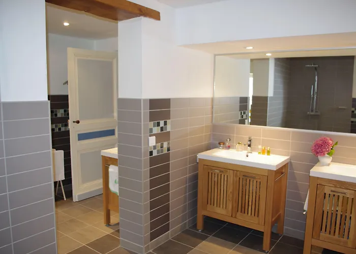 Πανσιόν Domaine Mongiron